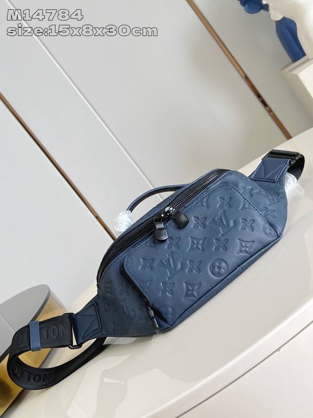 Top-Tier Authentic Replica M14784 This Rush Waist Bag Features Monogram Shadow E
