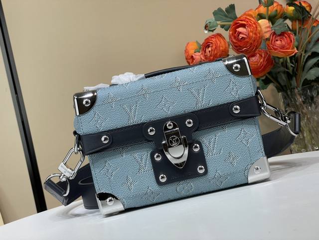 Top-Tier Authentic Replica Exclusive Real-Life Photos: Soul Trunk Box Handbag M1