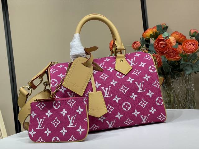 Top-Tier Authentic Replica Exclusive Real-Shot Speedy P10 Bandouli Re25 Handbag