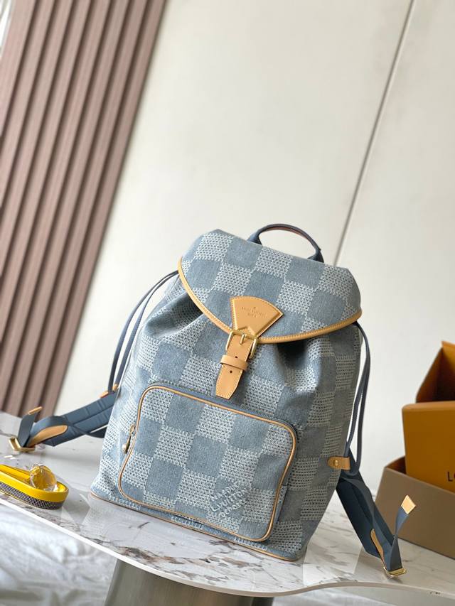 Premium Mb Chip Edition Original Leather Montsouris Backpack Features The Monogr