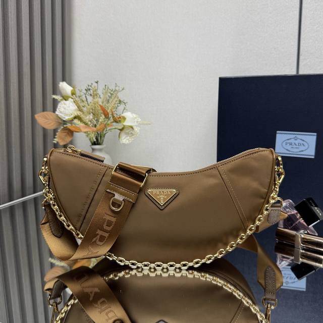 Premium Original New Moon Bag 1Bh222 Multi-Functional Crossbody Bag This Re-Nylo