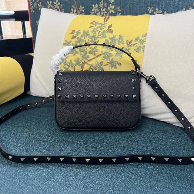 Model: 4007 Garavani Grained Calfskin Handbag With Stud Details. Thanks To Its S