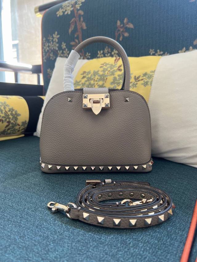 Model: 2069 Garavani Rockstud Grained Calfskin Handbag, Featuring Removable Shou