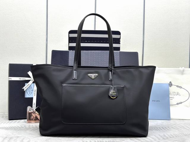 New Tote Bag 1Bg527 This Timeless Tote Bag Is A Reinterpretation Of The Classic
