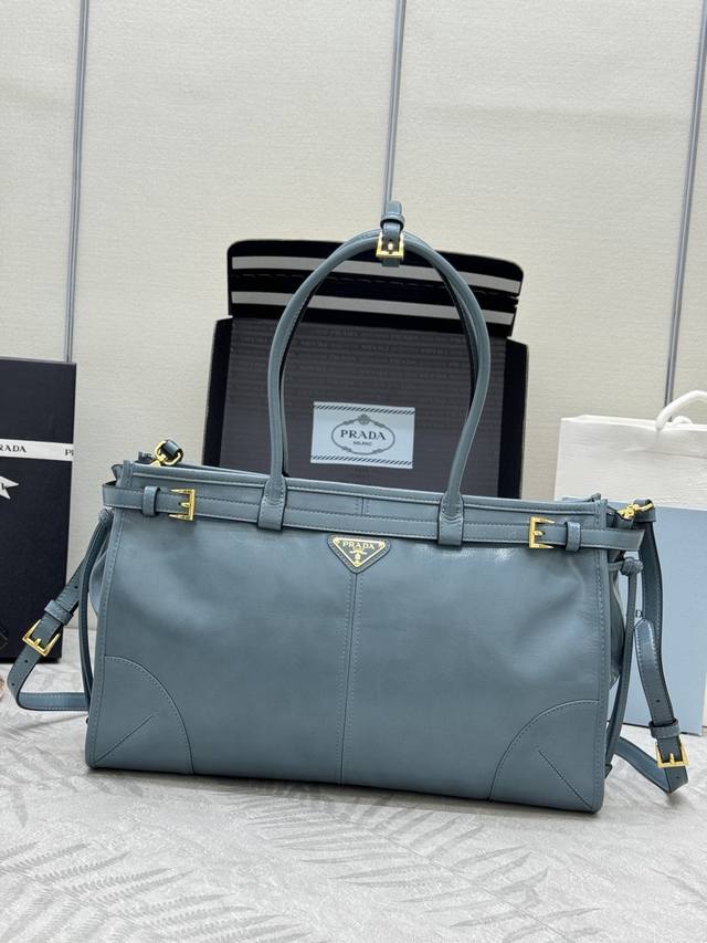 soft Lux Waxed Leather Air Force Blue 1Ba433 Large Size This Handbag And Mess
