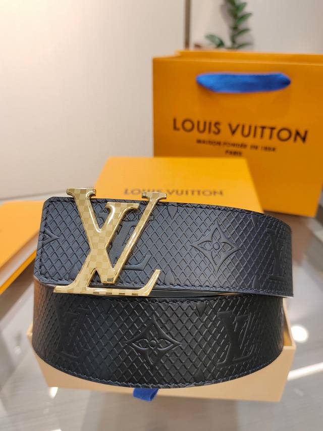 lv The Pyramid Belt With Distinctive Design Elements Is Fashionable And Trend