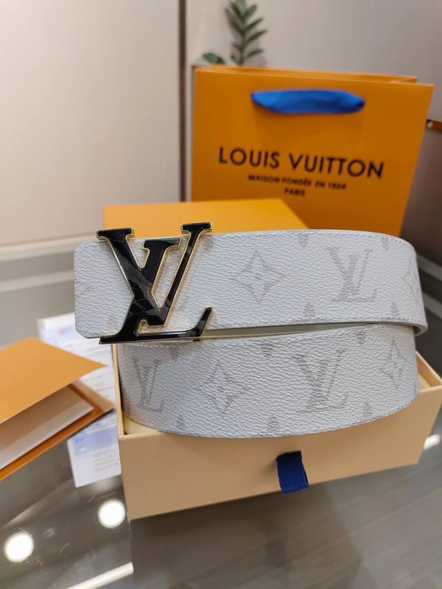 lv Men's Counter Quality Belt Width 40Mm Reversible Belt With Soft Light Grey