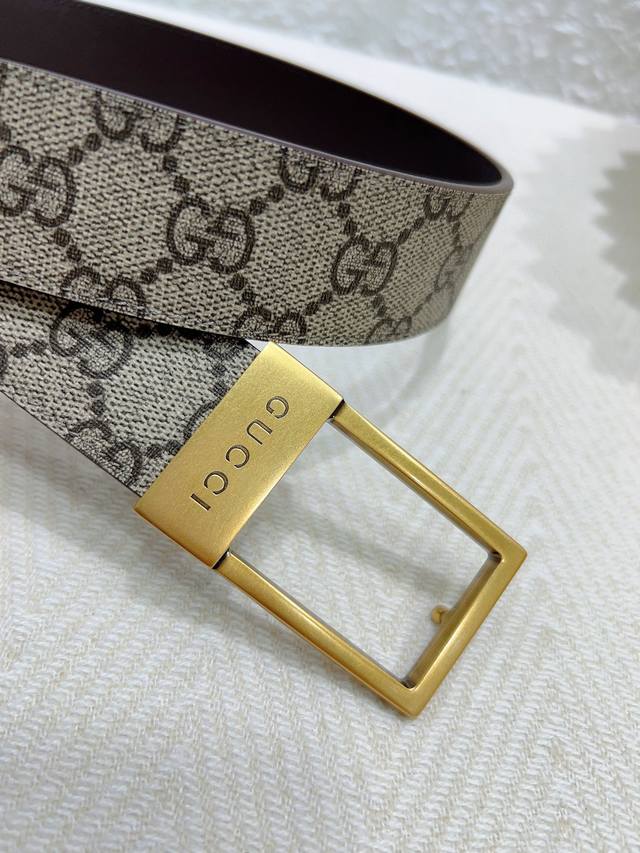 Gucci's Classic Elements Are Made Of Original Supreme Canvas, Decorated With Gg