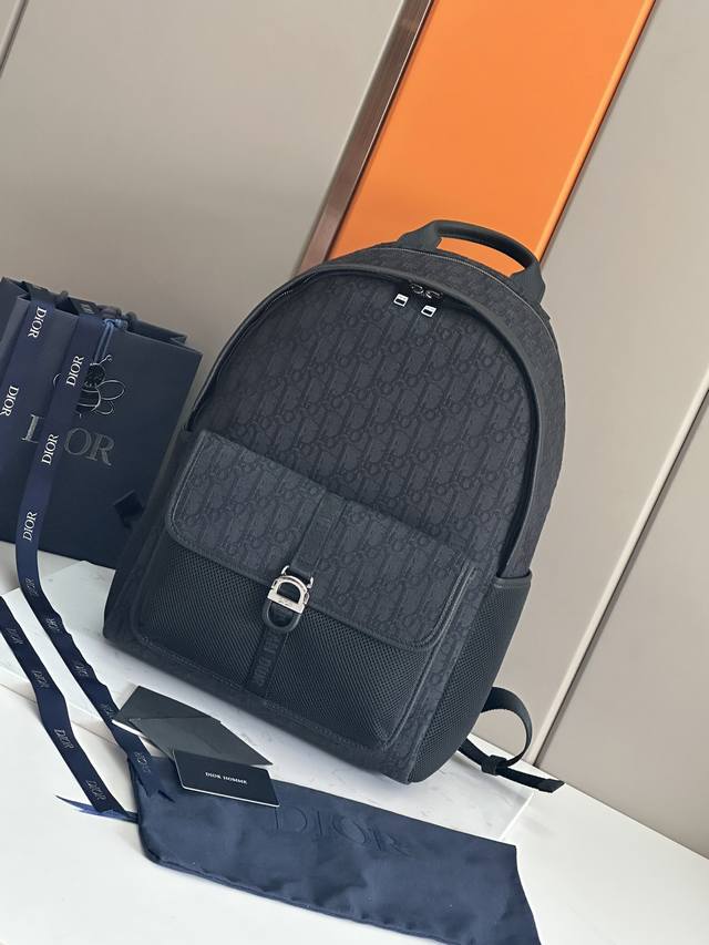 authentic High Version This Dior 8 Backpack Is A New Arrival From The Spring