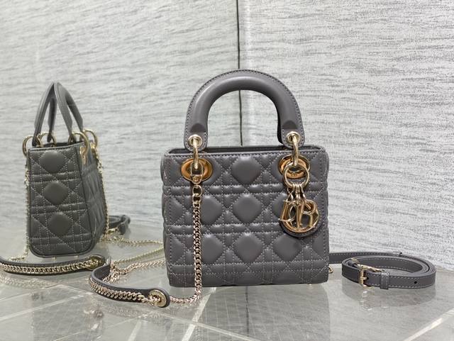 Authentic High Version Elephant Gray Spot Classic Lady Princess Diana Bag, A Mus