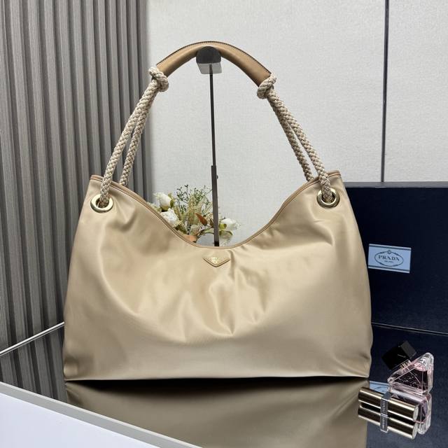 Top Original New Tote Bag 1Bc244 Large Shopping Bag This Recycled Nylon Bag Is I