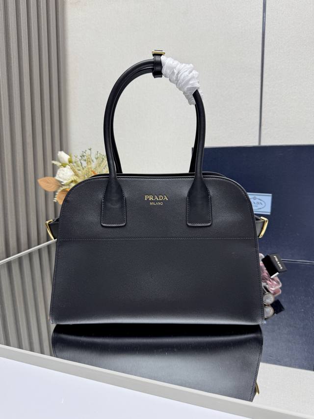 Top Original Small 32Cm New Tote Bag 1Bg538 Has Arrived. This Tote Bag Has A Cri