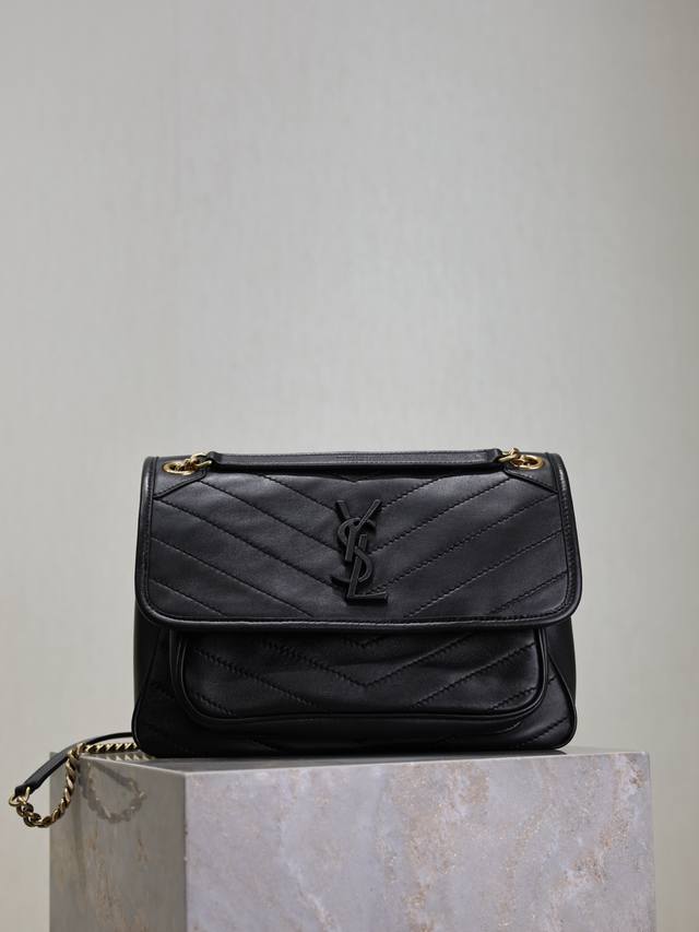 niki 28Cm Black Sheepskin The Spring And Summer Lambskin Niki Metal Chain Has