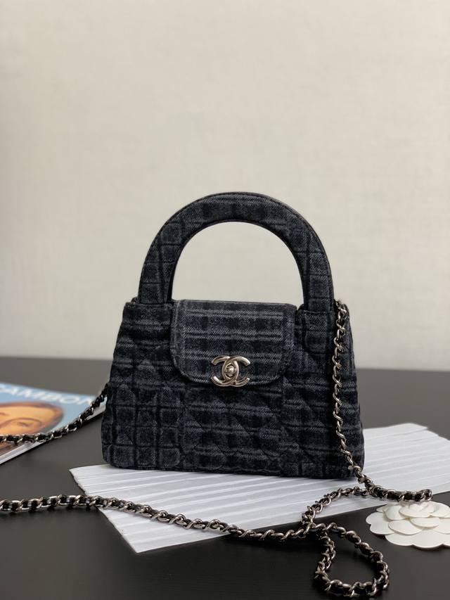 In Stock 23K Large Kelly Diamond Handbag This Is Just What I Have To Keep For My