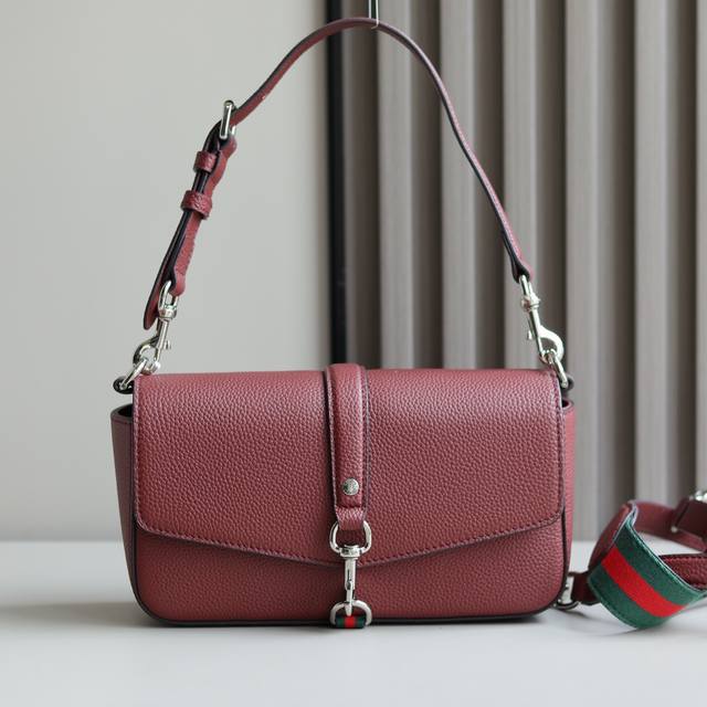 top-Quality Original New Productsthe 2025 Spring/Summer Collection Presents A