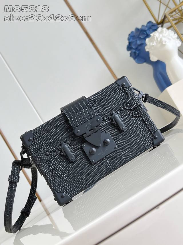 Factory Price P Top Original M85818 This Petite Malle Handbag Pays Tribute To Th