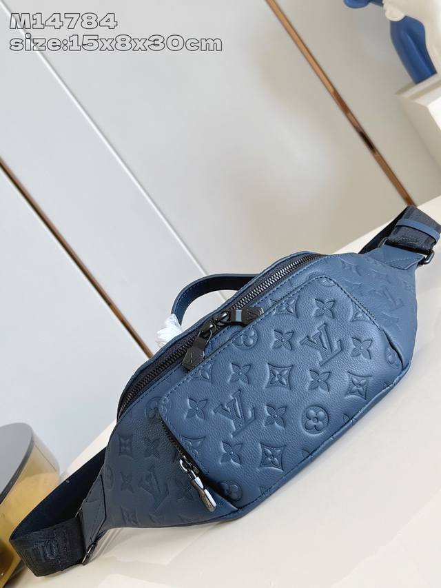 Factory Price P Top Original M14784 This Rush Waist Bag Is Made Of Monogram Shad