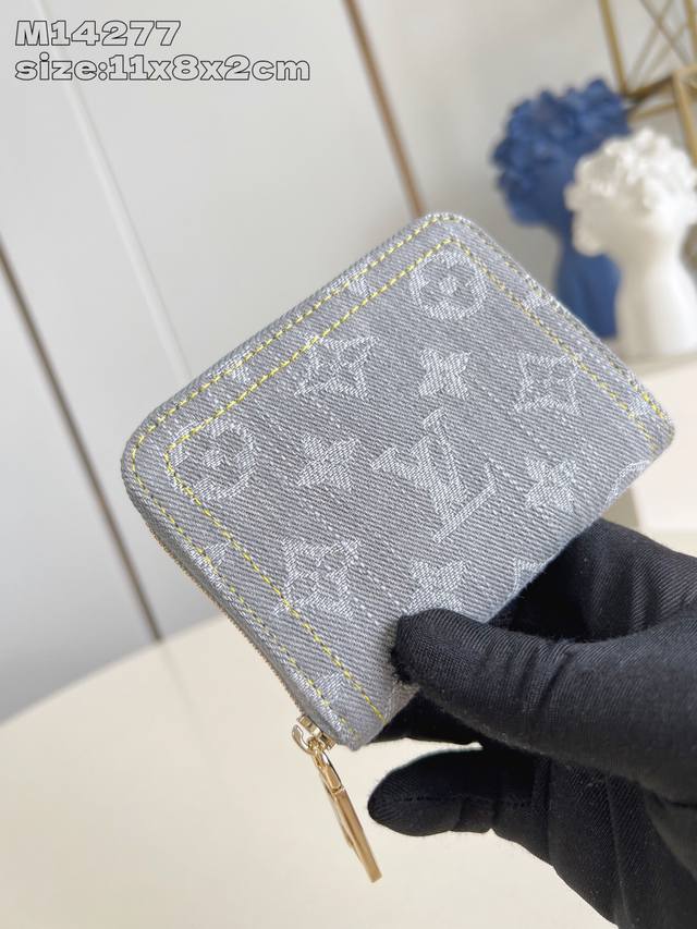 Factory Price P Top Original M14277 Gray This Denim Zipper Coin Purse Uses A Ver