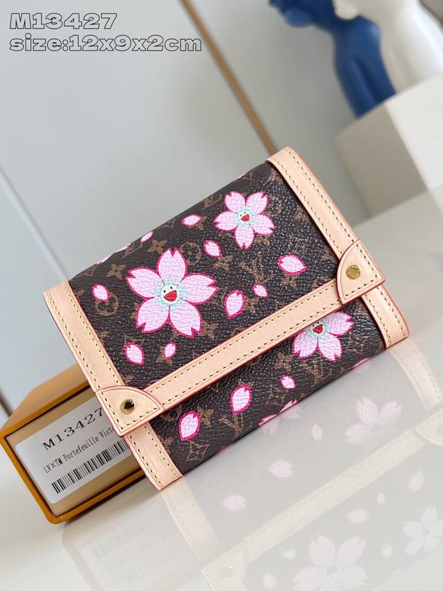 Factory Price P Top Original M13427 This Small Victorine Wallet Is Inspired By T