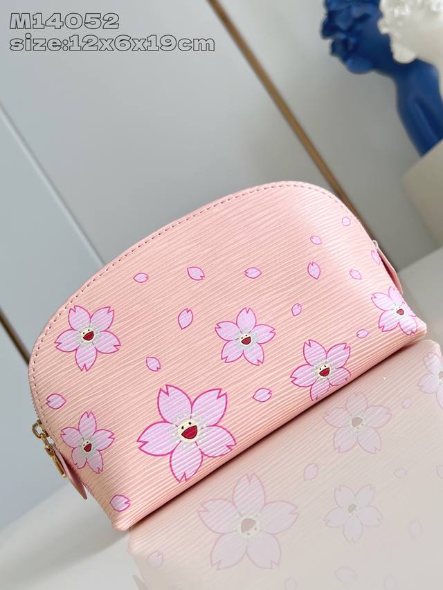 Factory Price P Top Original M14052 This Small Cosmetic Bag Is From The Louis Vu