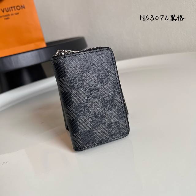 Factory Price P N63076 Black This Small And Practical Vertical Zipper Coin Purse