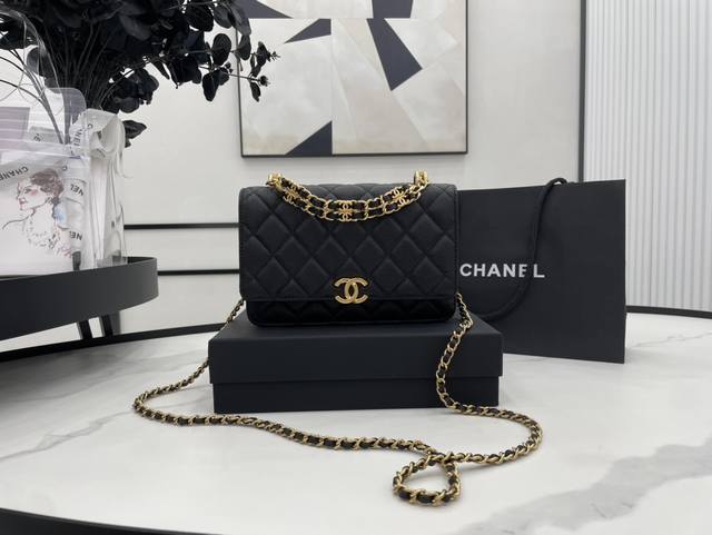 a68116 Chanel 22K New Woc Fortune Bag Small Grain Ball Grain Cowhide Old Brig
