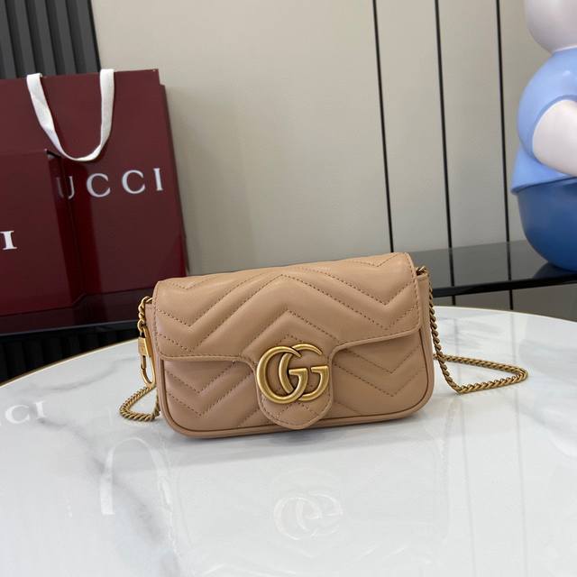 Comes With A Full Set Of Original Green Box Packaging New Gg Marmont Series Supe