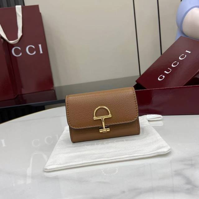 Comes With A Full Set Of Original Counter Packaging. New Product Gucci Continues