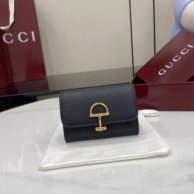 Comes With A Full Set Of Original Counter Packaging New Product Gucci Continues