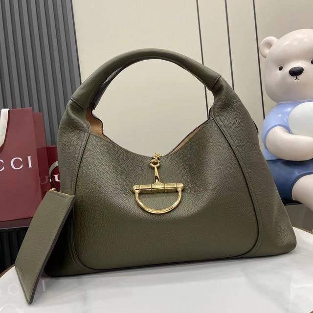 Comes With A Full Set Of Original Gift Bags New Arrival This New Gucci Softbit S