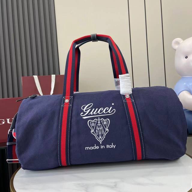 Comes With A Full Set Of Original Counter Gift Bag Packaging. The New Product Is