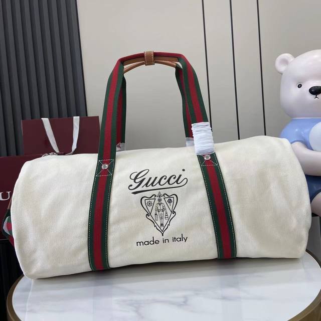 Comes With A Full Set Of Original Counter Gift Bag Packaging. The New Product Is