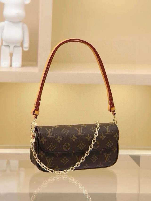Top Original Single Code Changeable Chip Version M81911 Wallet On Chain Ivy Hand