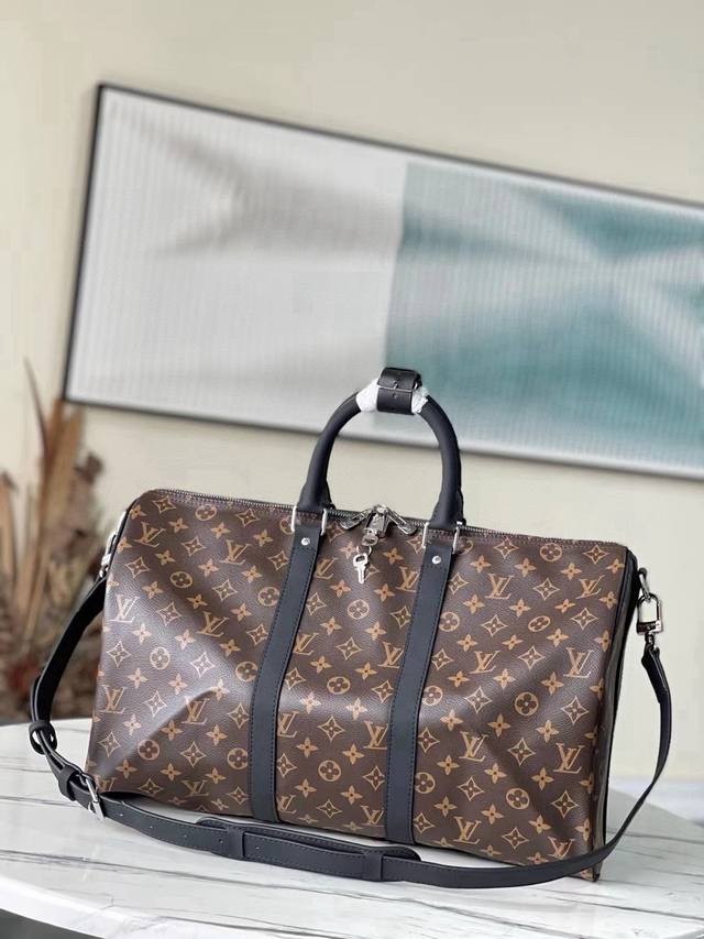 45 Size Top-Grade Original M56711 Black Leather With Old Flower Spacious Capa