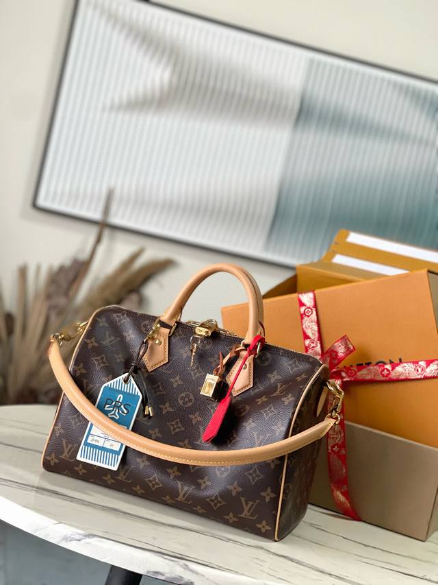 Top Original M11945 Speedy Soft 30 Dark Handbag With Eye-Catching Style Is A Goo
