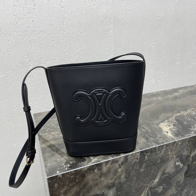 cuir Triomphe Small Smooth Calf Leather Bucket Bag 12 X 9 X 5 Inches 30 X 22