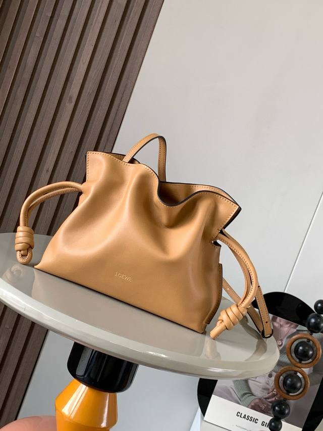 New Version Of Lucky Bag Mini 23Cm New Nappa Leather Flamenco Clutch Bag The Luc
