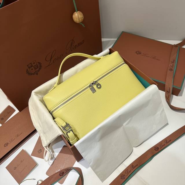l27 Little Chicken Yellow Extra Pocket L27 Series Handbag Crossbody Bag A Lif