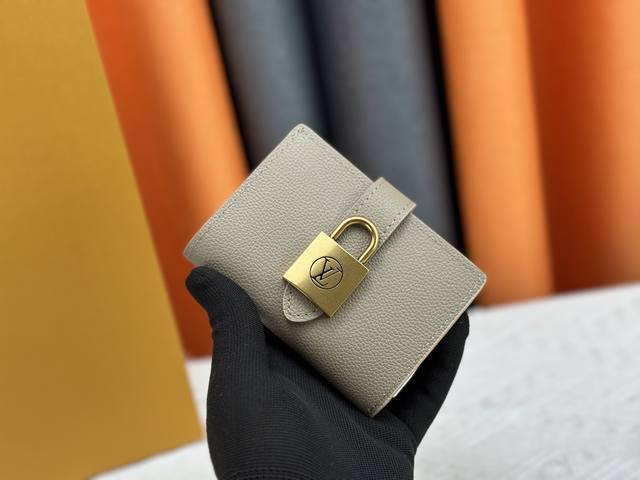 This New Model Celebrates The Traditional Craftsmanship Of The Maison While Expr