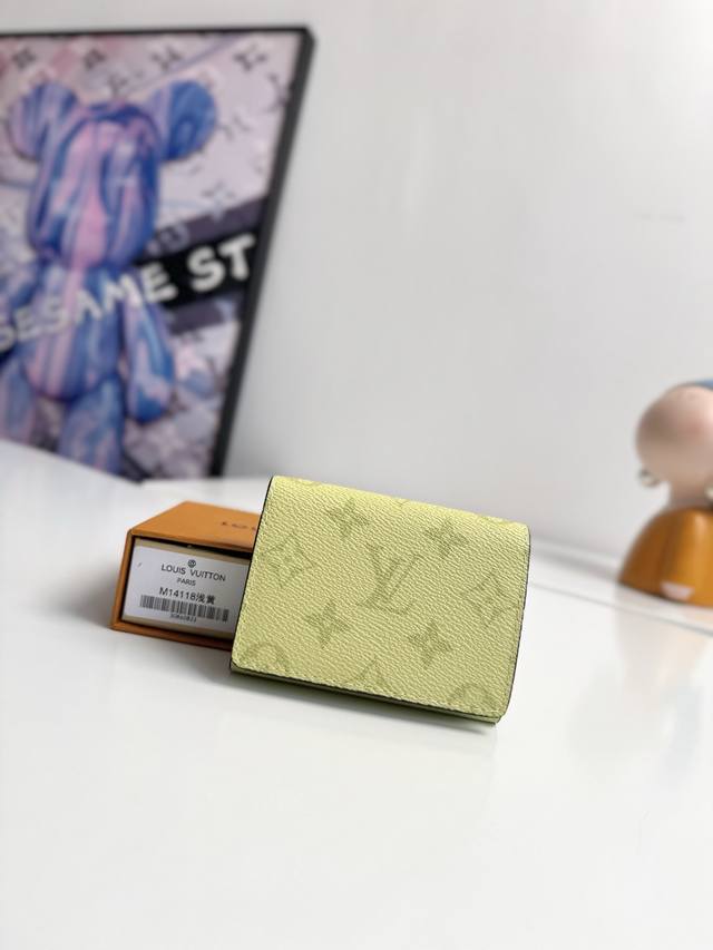 Overseas Original M14118 Light Yellow Exclusive Real Shot Enveloppe Carte De Vis