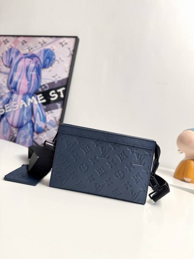 Overseas Original M81115 Dark Blue Exclusive Real Shot Gaston Wearable Wallet Ha