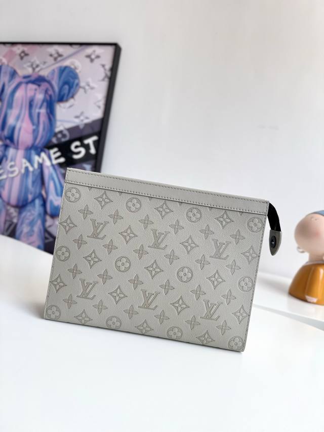 Overseas Original M61692 Ice Gray Exclusive Real Shot This Small And Fashionable