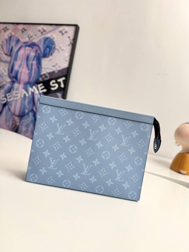 Overseas Original M61692 Light Blue Exclusive Real Shot This Small And Fashionab