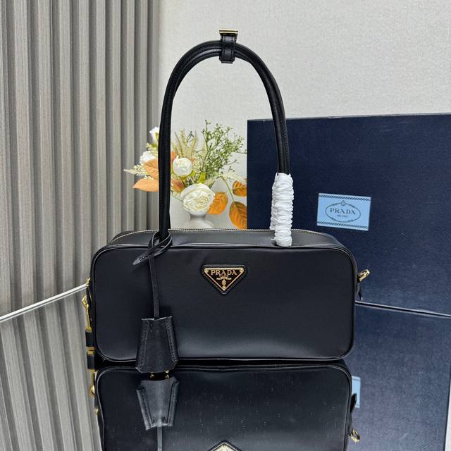 Genuine Top Original New Handbag 1Bb133 Arrived This Handbag Has A Crisp And Com