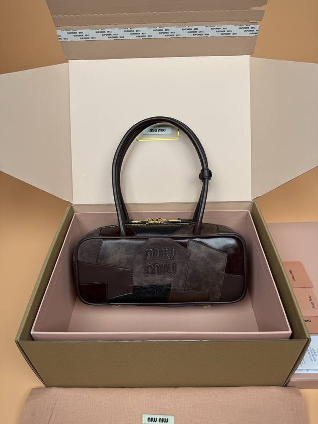 Original Leather With Picture Packaging Premium Hardware Original Leather Beau C