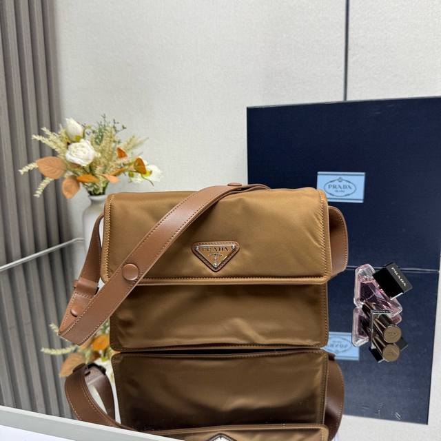 Genuine Top Original Spring New Small Nylon Shoulder Bag 1Bd313 The Mix-And-Matc