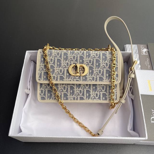 Original Leather Top Quality Imported Materials Miss Caro Mini Chain Bag This Ba