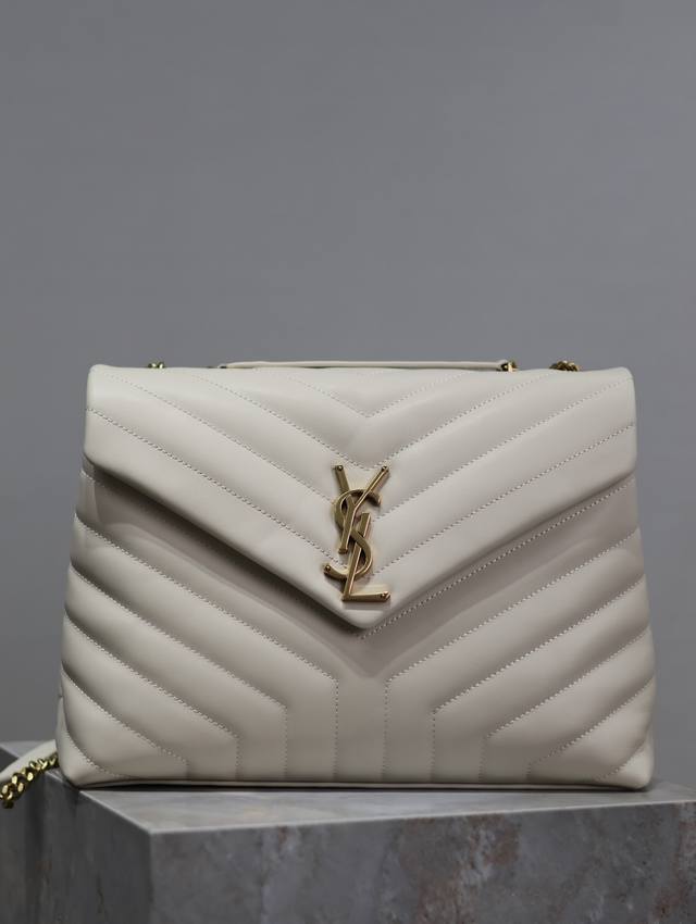 loulou 32Cm White Y's Classic Hit, The Most Practical And Versatile, Made Wit