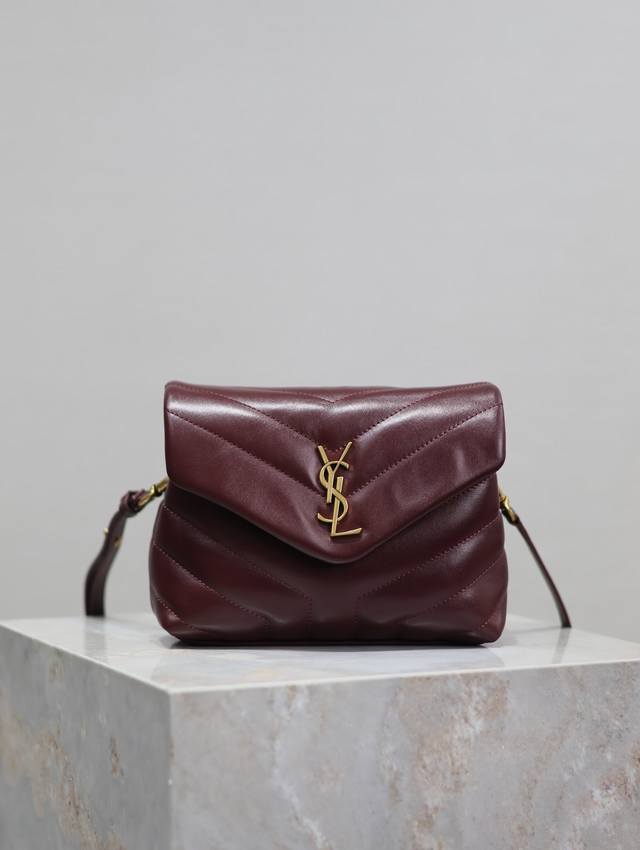 loulou 20Cm Red Y's Classic Hit, The Most Practical And Versatile, Made With
