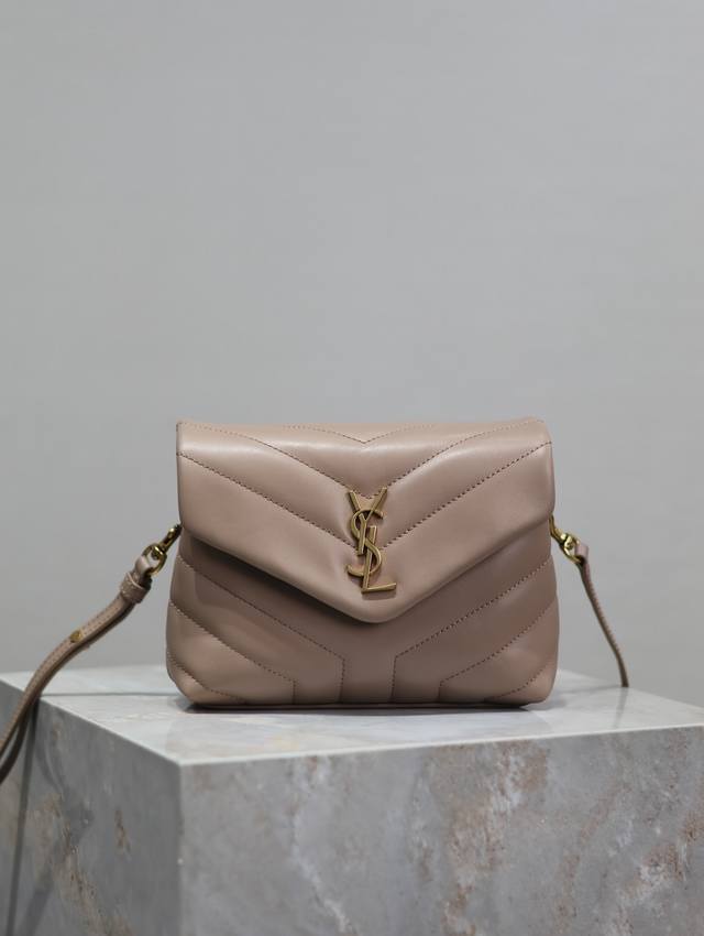 loulou 20Cm Nude Pink Y's Classic Hit, The Most Practical And Versatile, Made